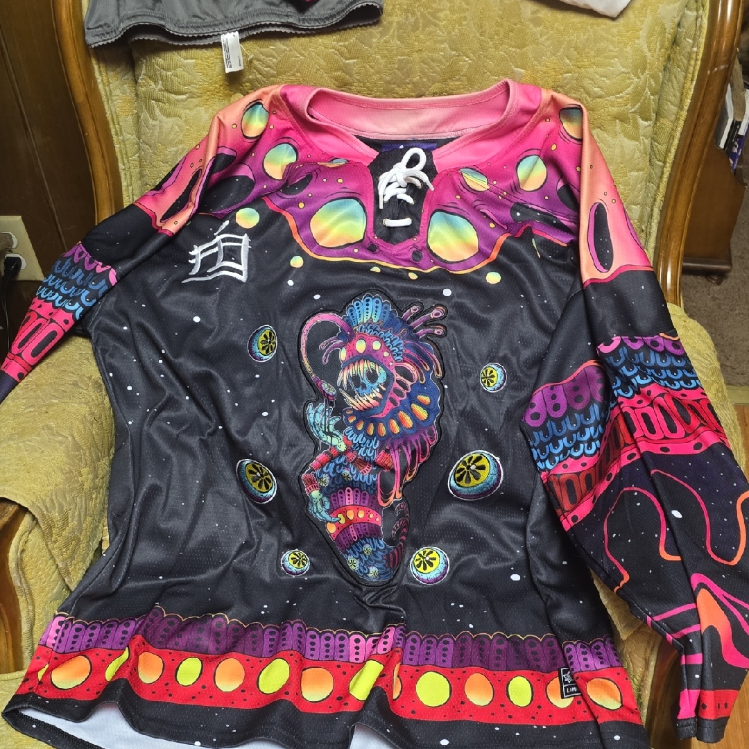 Colorful Graphic Long Sleeve Shirt